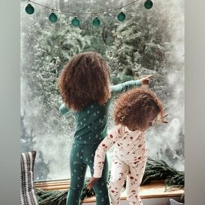 Cozy Christmas Tree Kids Pajama Set - Green and White